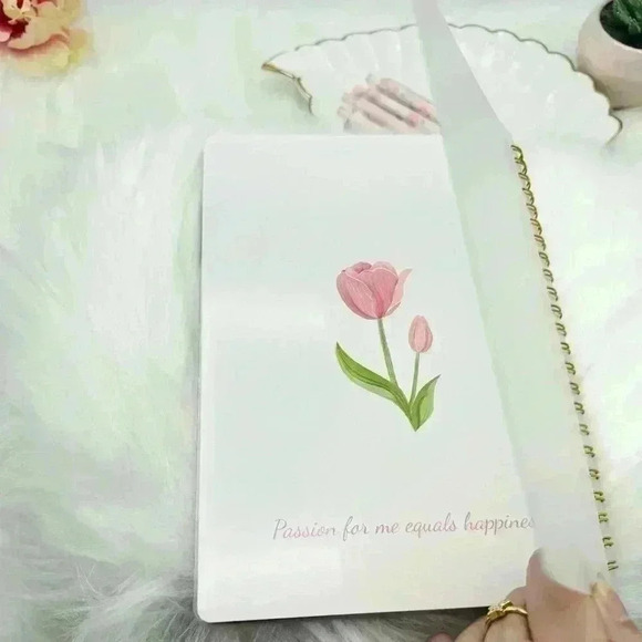 Floral Weekly Planner and Pen Set Bundle - Picture 7 of 9